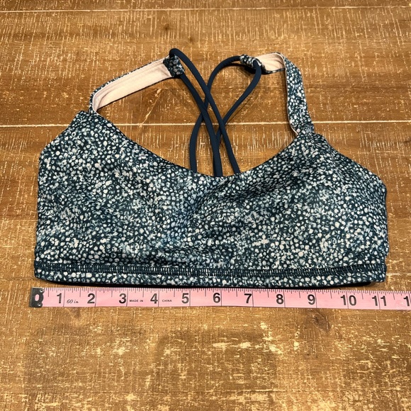 Lululemon Free To Be Bra - Picture 9 of 9